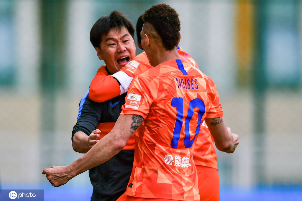 爱游戏游戏平台-深圳男篮内部会议纪要流出：转会期更衣室发声，亚冠使命明确，资深球员宣示担当的简单介绍